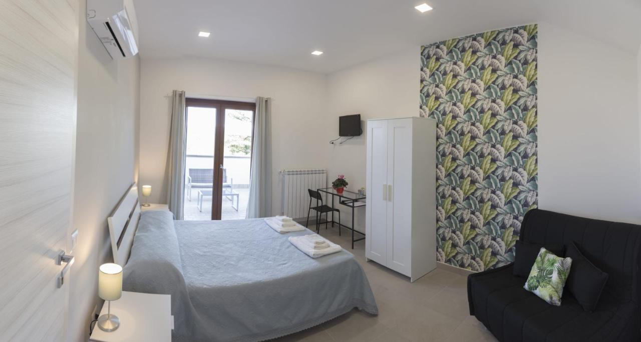 Villa Ulivi B&B Pontecagnano Bagian luar foto